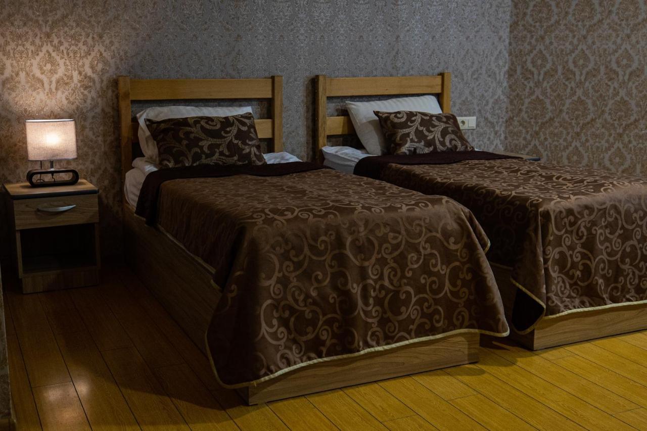 Inga Hotel Yerevan Bagian luar foto