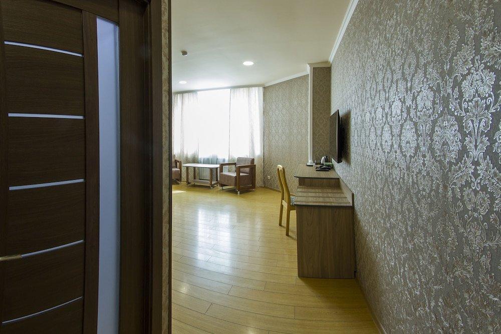 Inga Hotel Yerevan Bagian luar foto