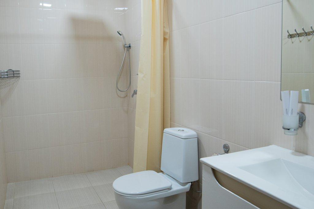 Inga Hotel Yerevan Bagian luar foto